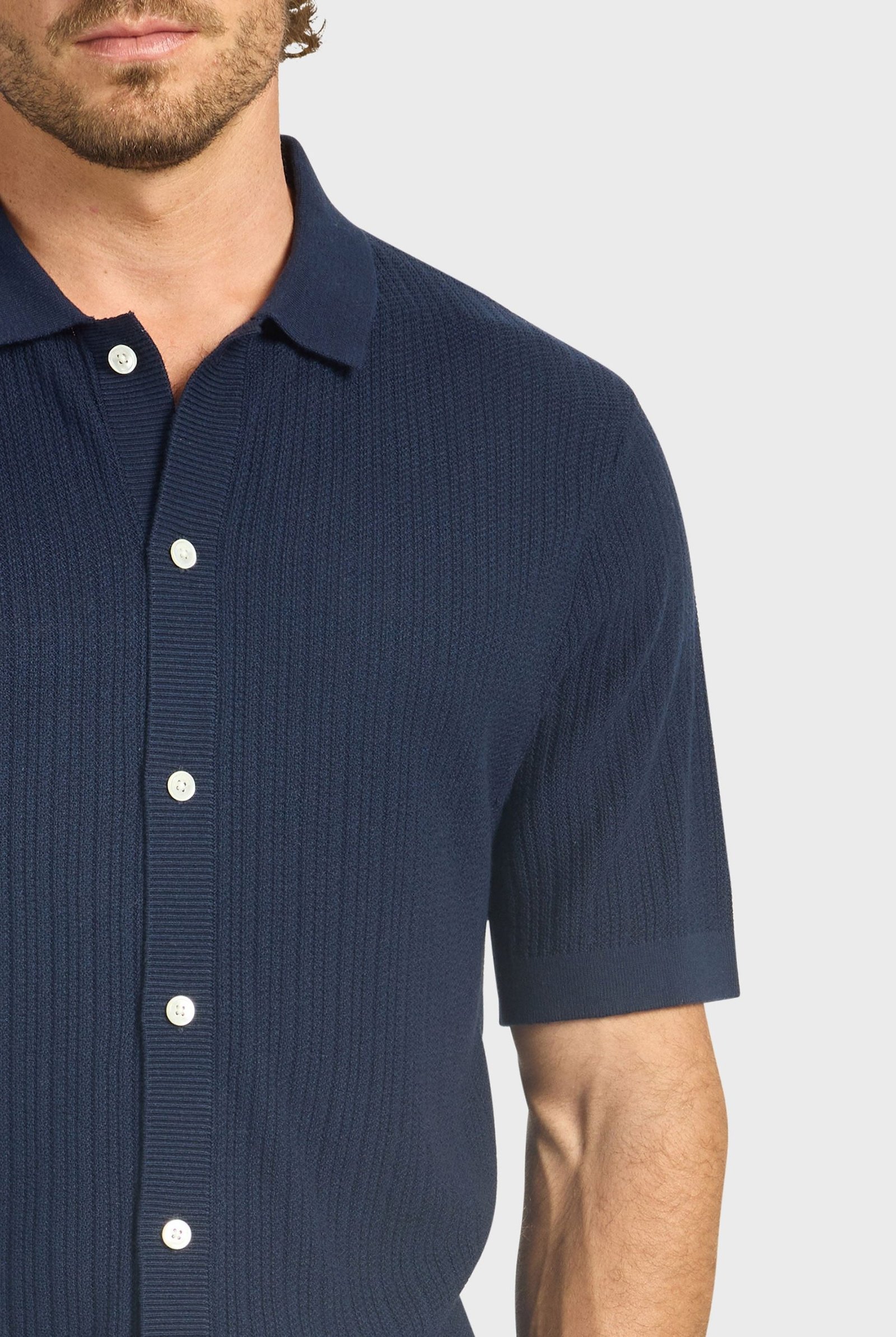 Davie Knit Short Sleeve - Image 3